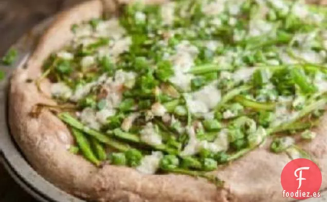 Pizza de Espárragos Afeitados y Gorgonzola