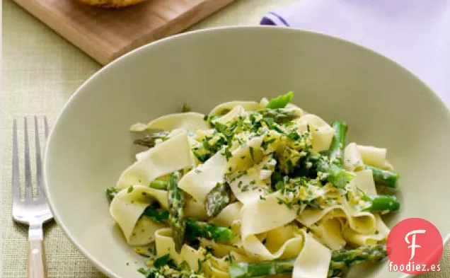 Pappardelle con Gremolata de Limón y Espárragos