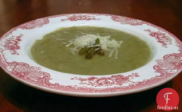 Sopa de Patatas con Espárragos