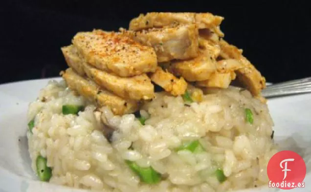 Risotto De Espárragos Con Champiñones Y Pollo Crujiente