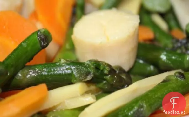 Vieiras Salteadas Con Espárragos