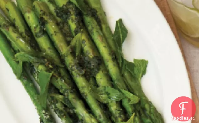 Espárragos con Mantequilla de Menta