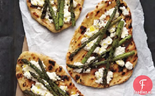 Pizza de Espárragos y Ricotta a la Parrilla
