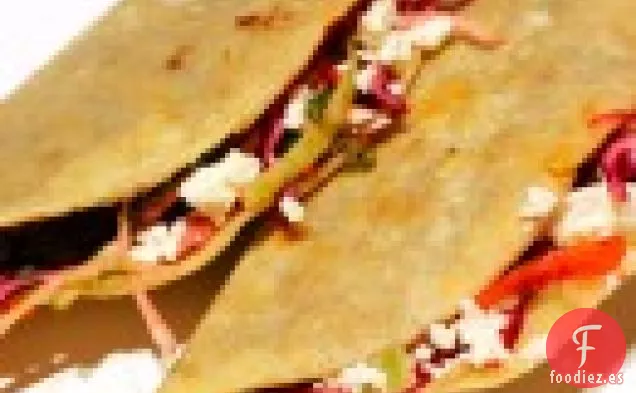 Tacos Crujientes De Frijoles Negros Con Queso Feta Y Repollo