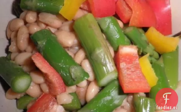 Ensalada de Espárragos y Frijoles Blancos