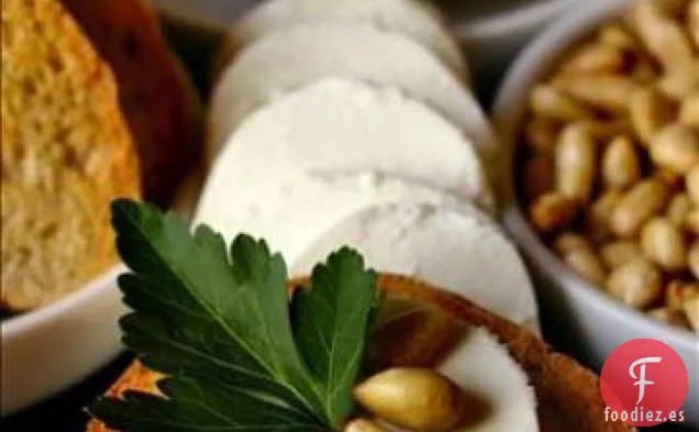 Crostini de Ajo Asado