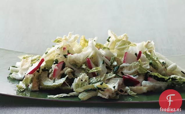 Ensalada de Repollo Napa con Aderezo de Suero de Leche