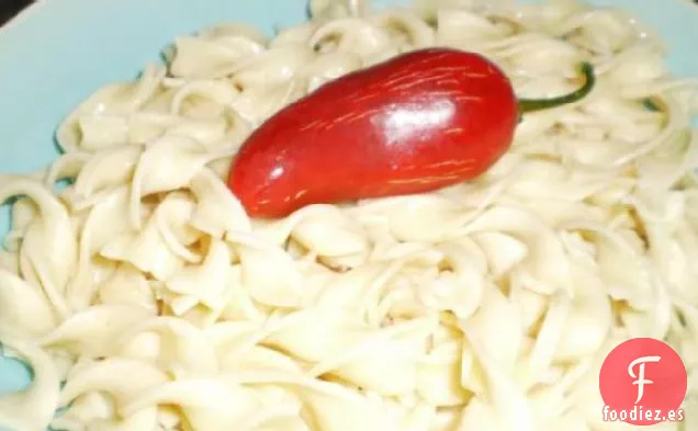 Montones de Fideos-Variación de Ajo y Pimiento Picante