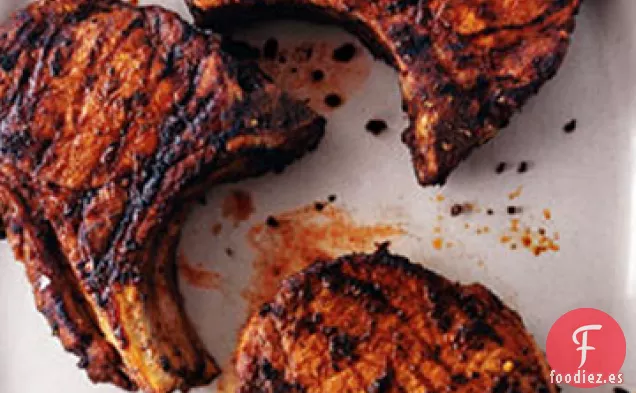 Chuletas de Cerdo Gigantes a la Parrilla con Pasta de Adobo