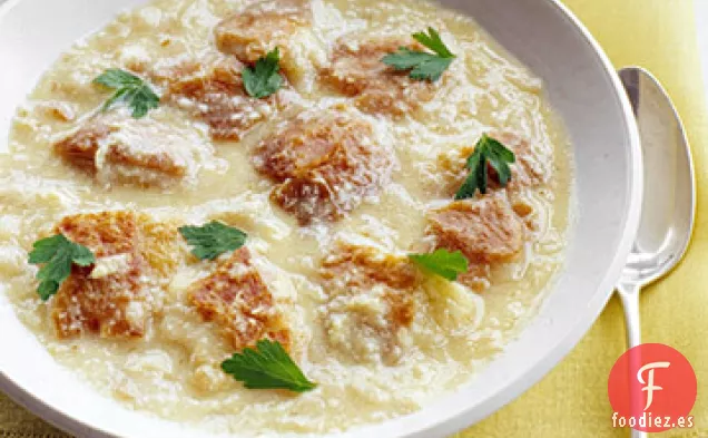 Sopa de Pan de Ajo