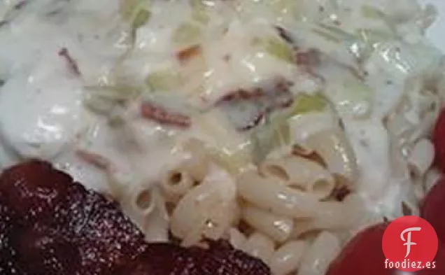 Salsa de Pasta con Queso Feta y Tocino