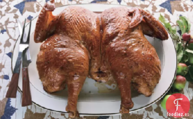 Pavo Butterflied con Relleno de Hinojo, Salchicha y Ricota