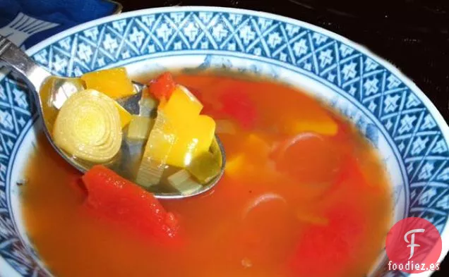 Sopa Vegana de Puerro de Patata