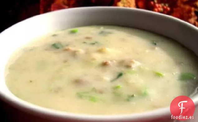 Abundante Sopa de Patatas y Puerros