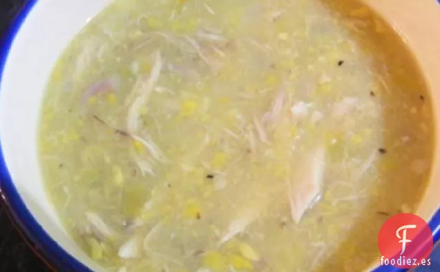 Sopa de Pollo y Maíz