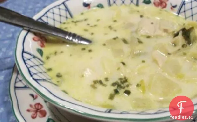 Sopa Cremosa De Fideos De Pollo Con Manzanas
