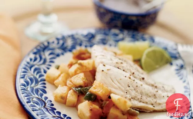 Mero con Jícama y Salsa de Frijoles Negros
