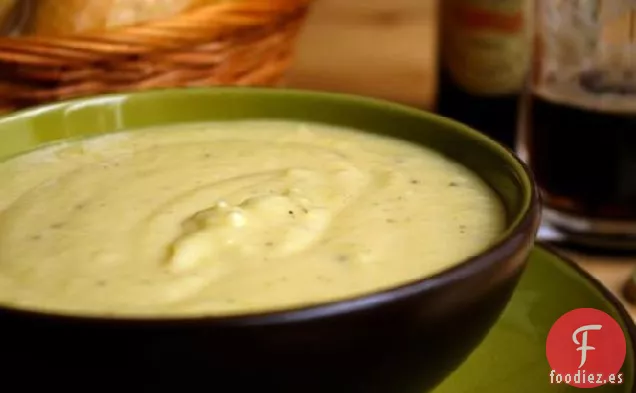 Sopa De Patatas Con Pesto Para El Día De San Patricio