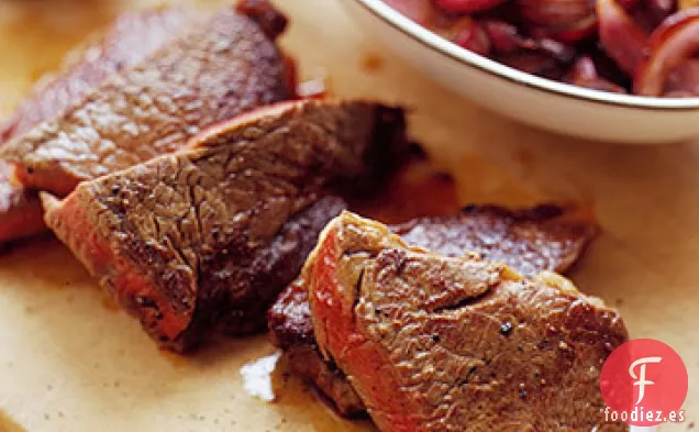 Bistec con Cebolla Caramelizada