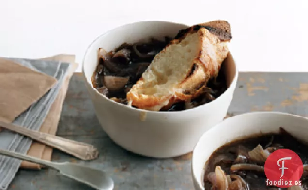 Sopa Francesa de Cebolla Roja