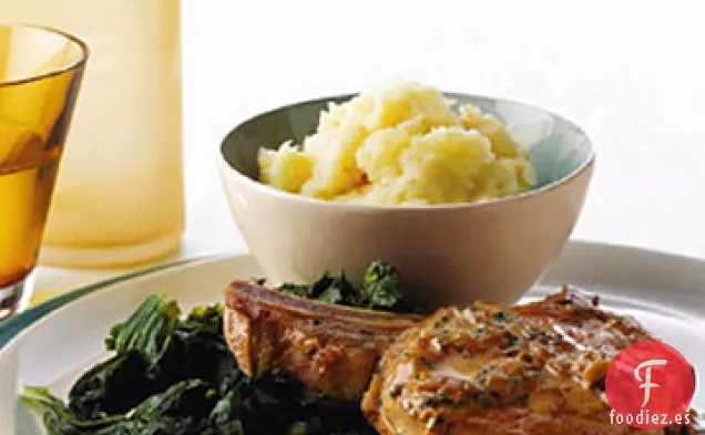 Chuleta de Cerdo Salteada con Salsa de Crema de Sidra y Salvia