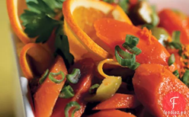 Ensalada de Zanahoria con Naranja, Aceitunas Verdes y Cebollas Verdes
