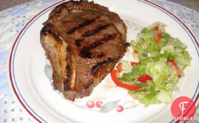 Bistec a la Parrilla con Cebollas Rojas