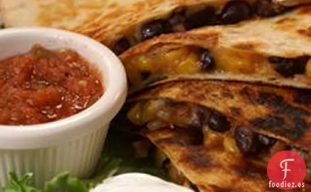 Quesadillas de Frijoles Negros y Maíz