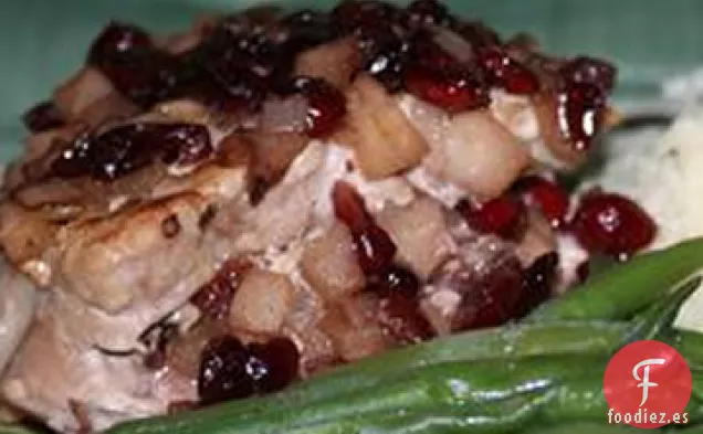 Chuletas de Cerdo Rellenas de Arándanos y Manzana