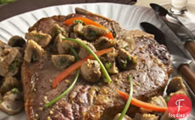 Filete de T-Bone con Champiñones Espolvoreados con Queso Parmesano