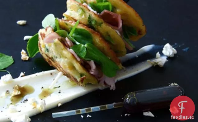Buñuelos De Maíz En Mazorca Y Apio