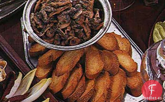 Champiñones Salteados Cremosos con Tostadas