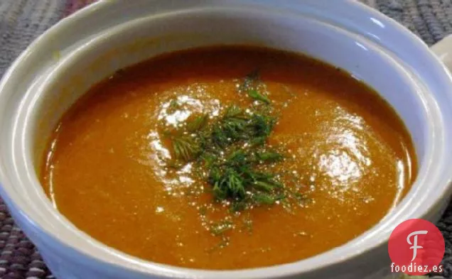 Sopa Cremosa de Pimienta Asada