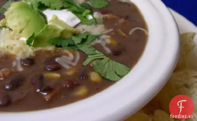 Sopa de Frijoles Negros con Corazón y Alma