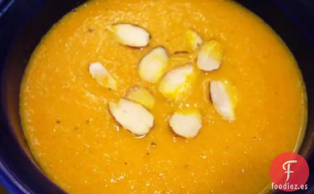 Zanahoria Con Sopa De Almendras Tostadas