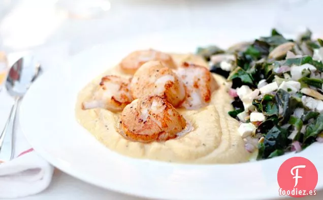 Puré De Colinabo Y Apio Con Vieiras Chamuscadas