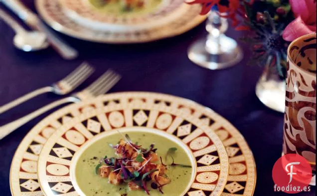 Sopa de Apio Fría con Vieiras de Bahía de Nantucket