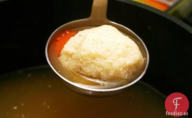 Sopa de Bolas de Matzo