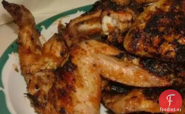 Alitas de Pollo A La Parrilla Glaseadas de Rábano Picante