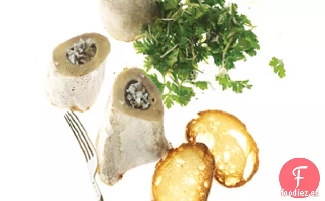 Médula Ósea Asada con Gremolata de Rábano Picante Fresca