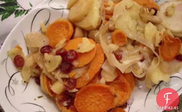Verduras de Raíz y Arándanos Horneados