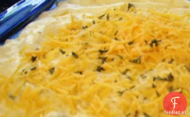 Cazuela Cremosa de Puré de Patatas con Ajo