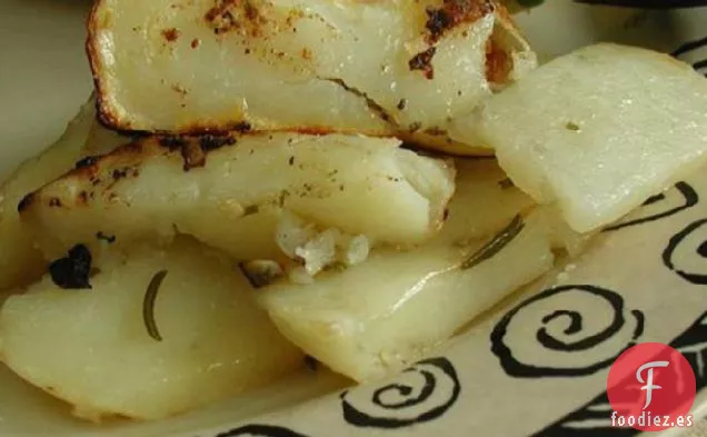 Patatas A La Parrilla Con Lámina De Ivo Con Romero-BARBACOA