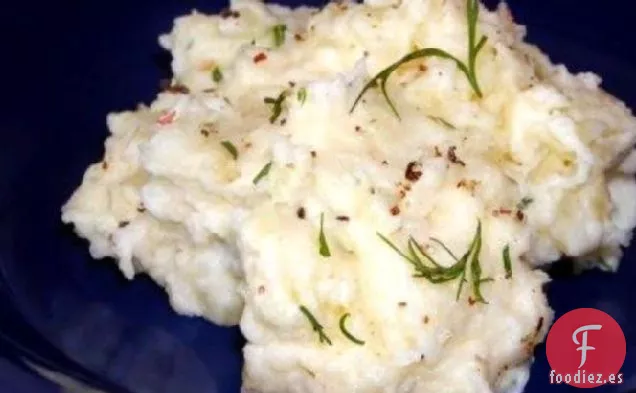 Puré de Patatas con Crema Agria de Eneldo