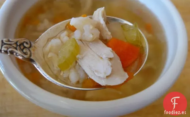 Sopa De Pollo Clásica Con Arroz