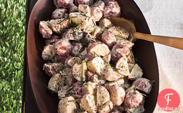 Ensalada Cremosa de Patata con Hierbas y Suero de Mantequilla