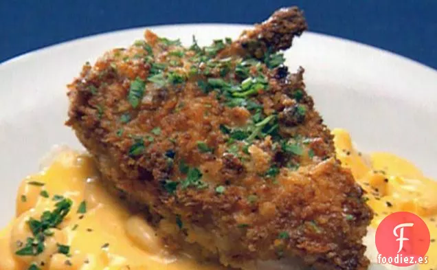 Pollo Frito y Membrillo con Macarrones con Queso y Puré de Patatas