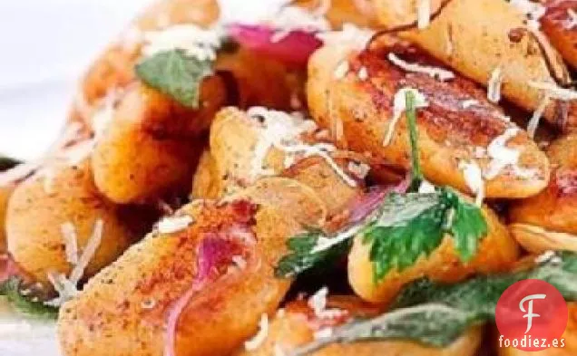 Ñoquis De Batata Con Mantequilla Marrón De Arce, Canela Y Salvia