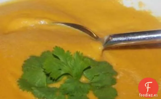 Sopa de Batata al Curry Rojo