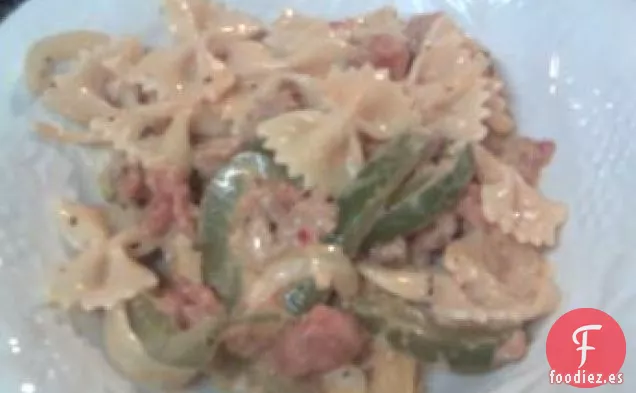 Salchichas y Pasta a la Pimienta